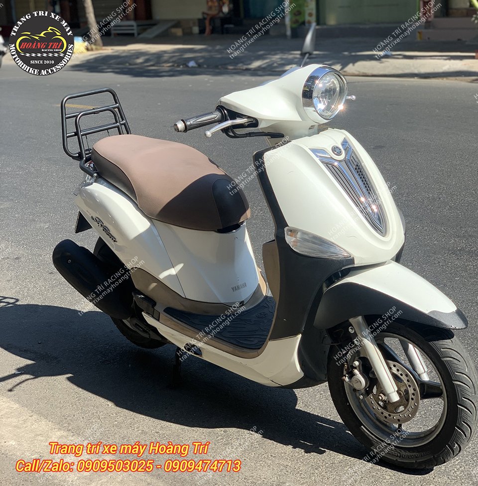 Baga sau xe Nozza 2011 kiểu Vespa