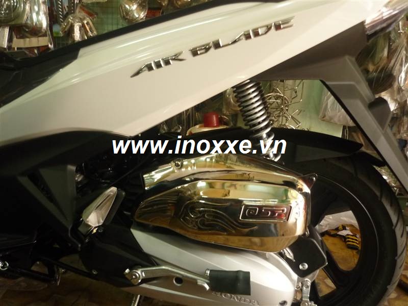 Phụ tùng trang trí xe Airblade 2013_Pô e inox