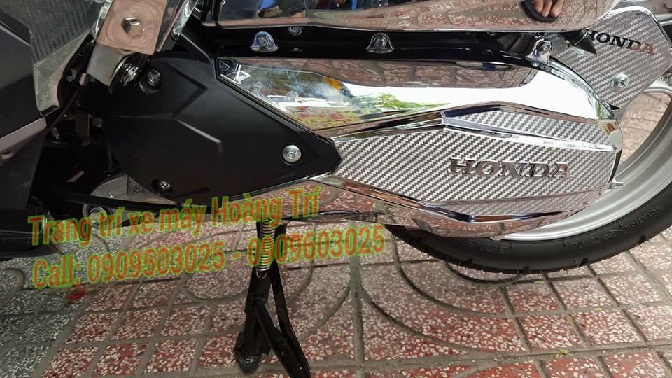 Phụ kiện xe Airblade 2016 - Ốp Lốc máy 