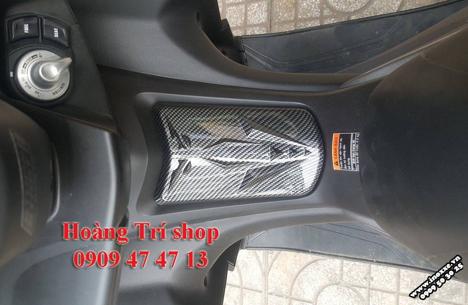 Nắp xăng xe NVX 2017 sơn carbon