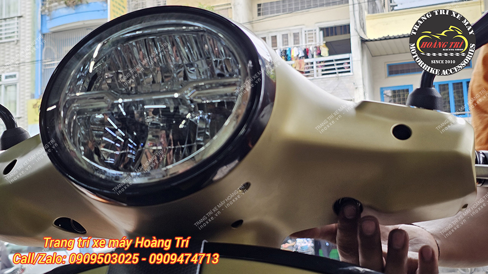 Lắp công tắc tắt mở đèn cho xe Vespa GTS